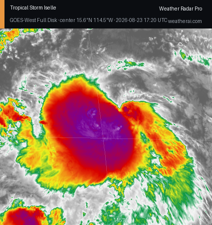 GOES-18 Infrared satellite imagery of Iselle